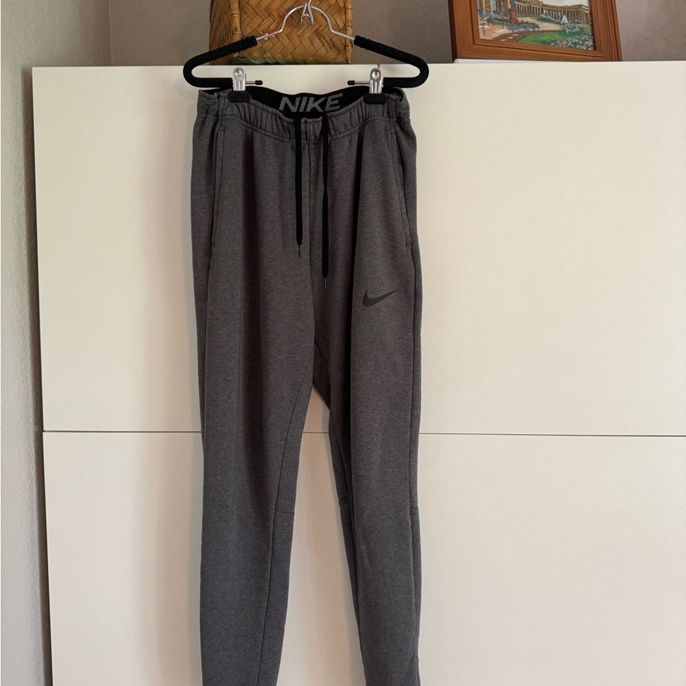 Nike Men's Gray Sweatpants